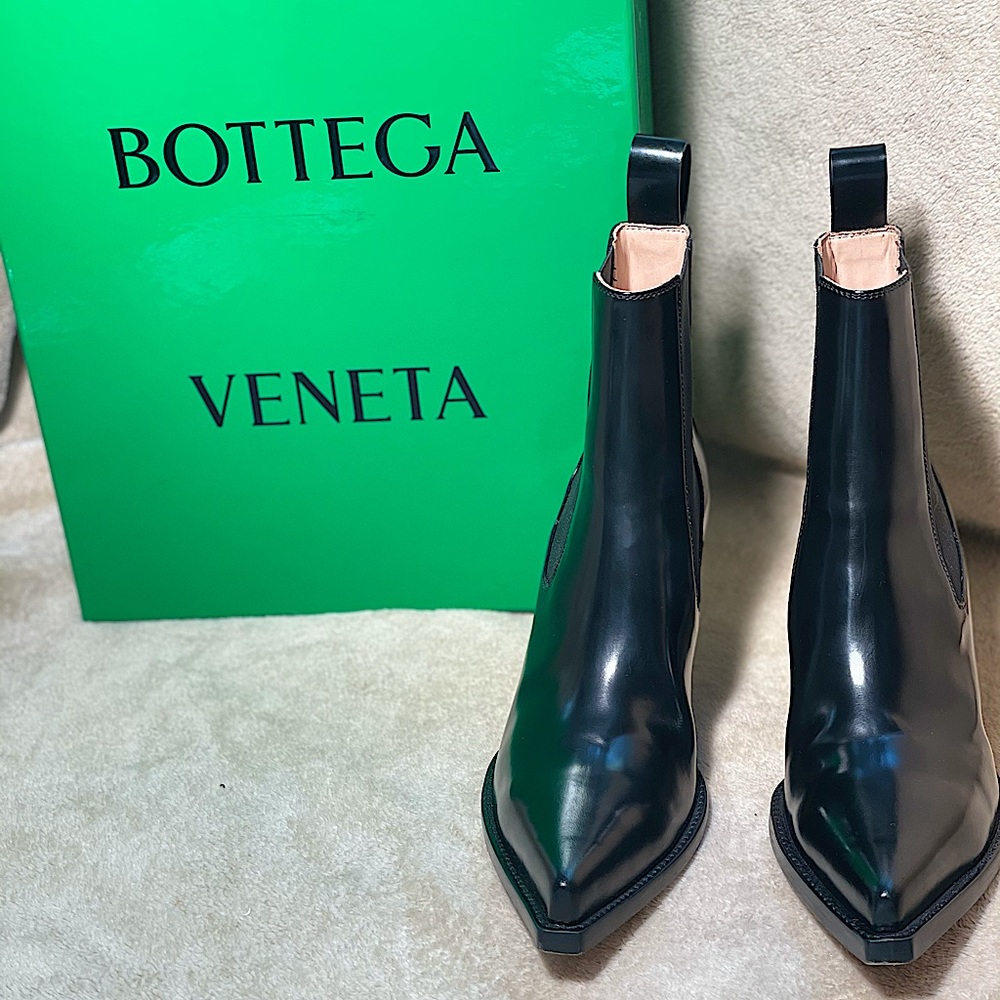 Bottega Veneta Kyoto brush boots. size 38 (8)